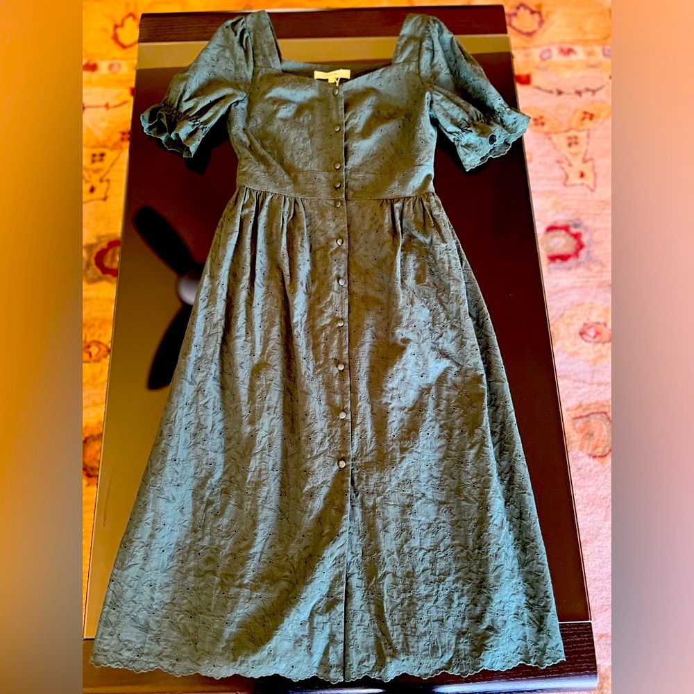 Simple Retro brand Green Puff Sleeve Eyelet Sundress with Square Neck - Picture 3 of 10